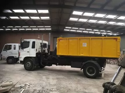 Skip Away Bin hire Melbourne 3.webp