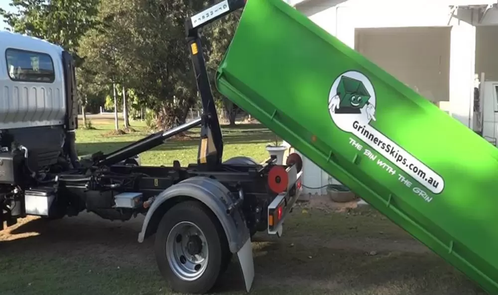 Grinners Skips Townsville 3.webp